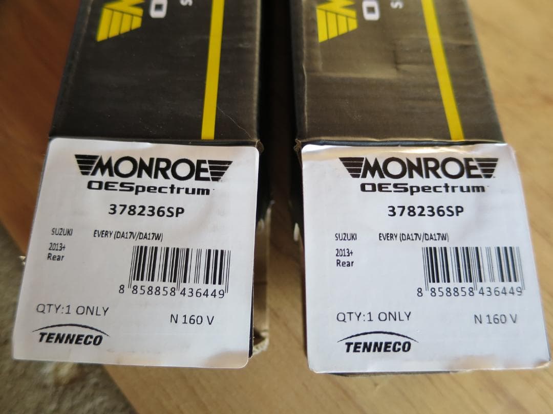 極美品！DA17 エブリイ モンロー リア 2本 M378236SP