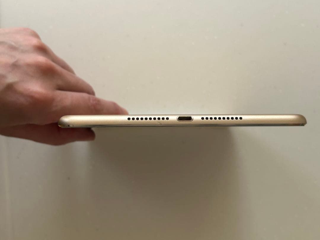 iPad mini 4 ゴールド 本体