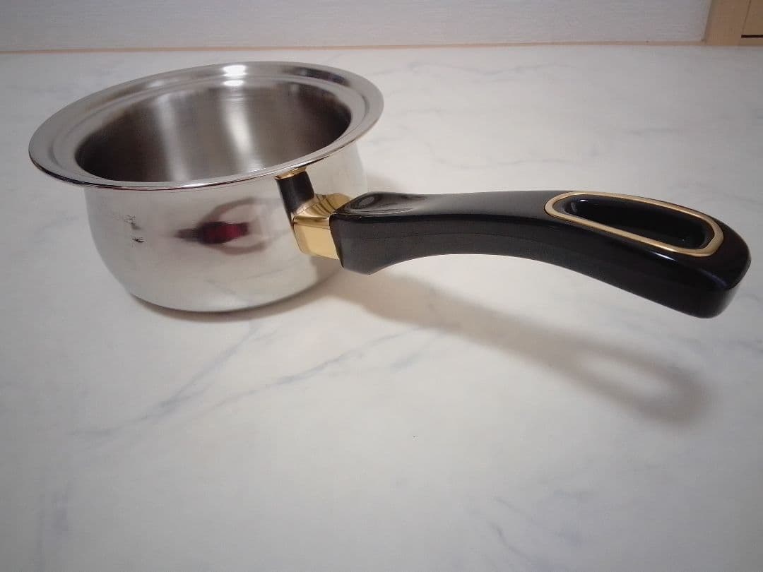 ☆未使用☆ タッパーウェア レインボークッカー 内径13cm 片手鍋