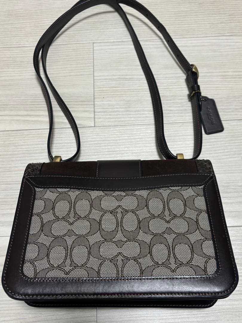 coach アリー　ショルダーバッグ　パイソン　ジャガード　スエード