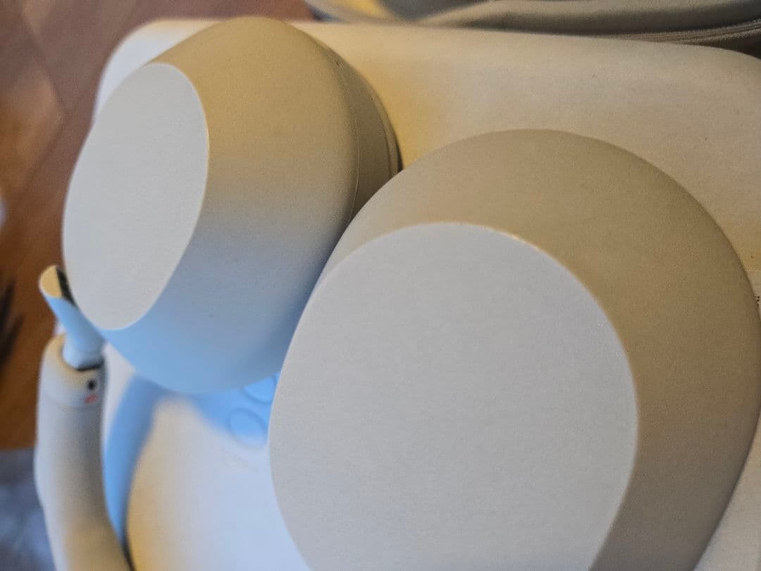 ソニー ワイヤレスノイズキャンセリングステレオヘッドホン WH-1000XM5