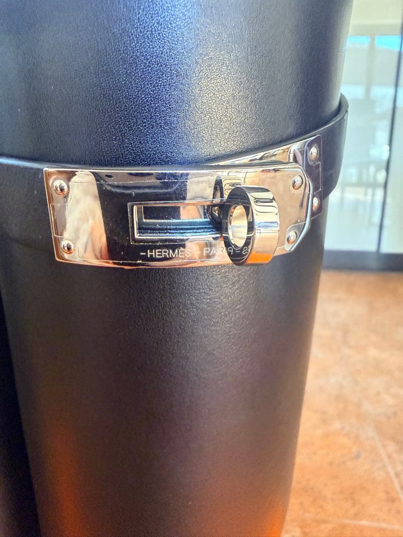 HERMES 黒 レザーブーツ 金具付き