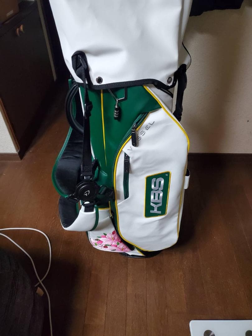 値下げ中【超限定】ベゼル マスターズカラー キャディバッグ スタンド KBS