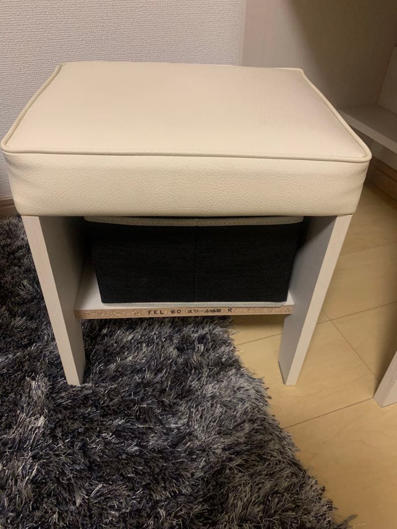 ニトリ　ホワイトドレッサー 鏡付き 収納付き