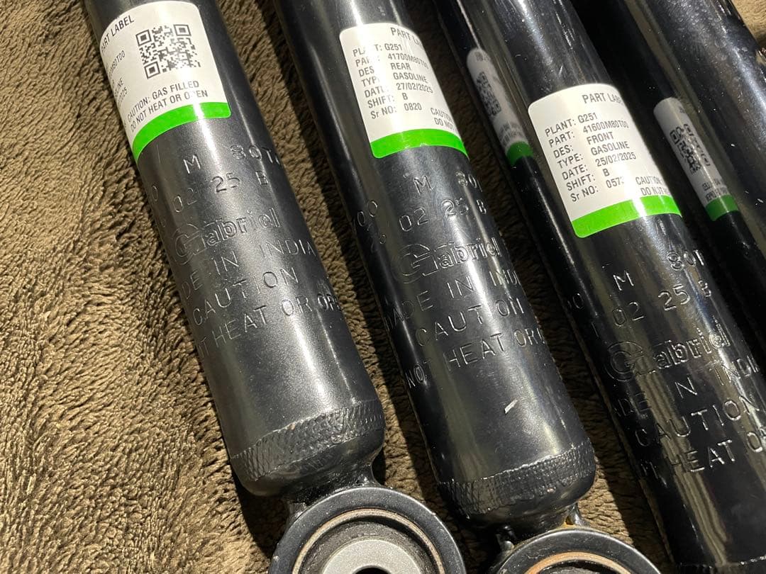 在庫処分特価！ ジムニー ノマド JC74 純正 新車外し サスペンション