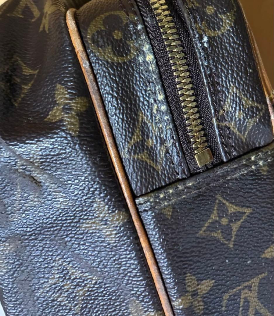 LOUIS VUITTON モノグラムバッグ