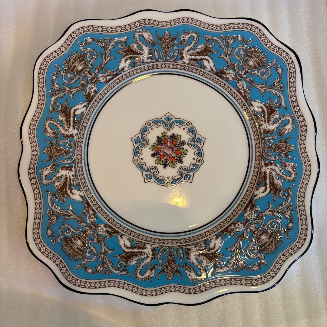 【新品未使用】ウェッジウッド　皿・ティーカップ各2セット　計4点