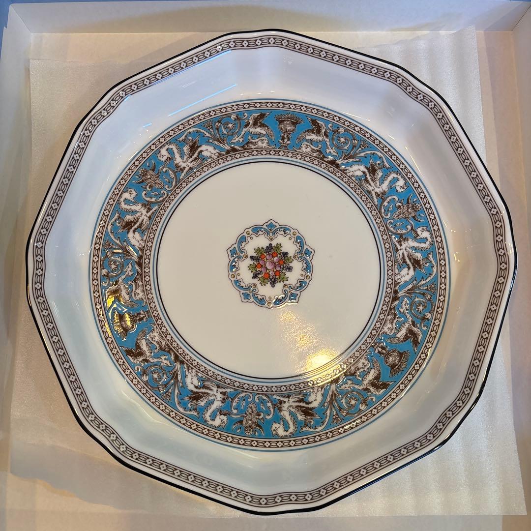 【新品未使用】ウェッジウッド　皿・ティーカップ各2セット　計4点