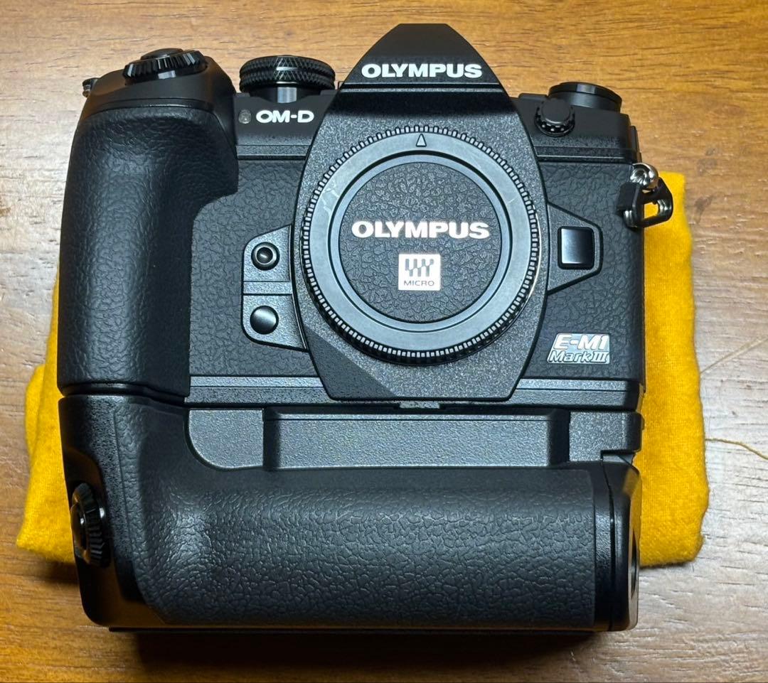 デジタルカメラ OLYMPUS E-M1 Mark III 12-40mm F2.8 PRO