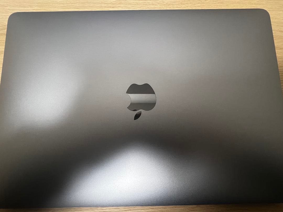 Apple MacBook Air 本体 スペースグレー　充電/使用回数-2回