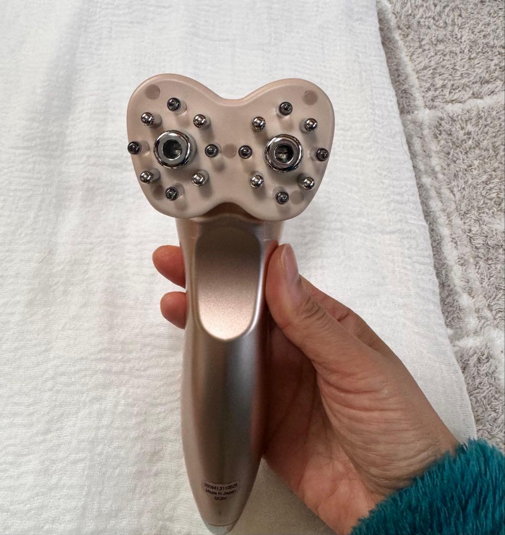 direia ZERU 美顔器 LEDライト付き