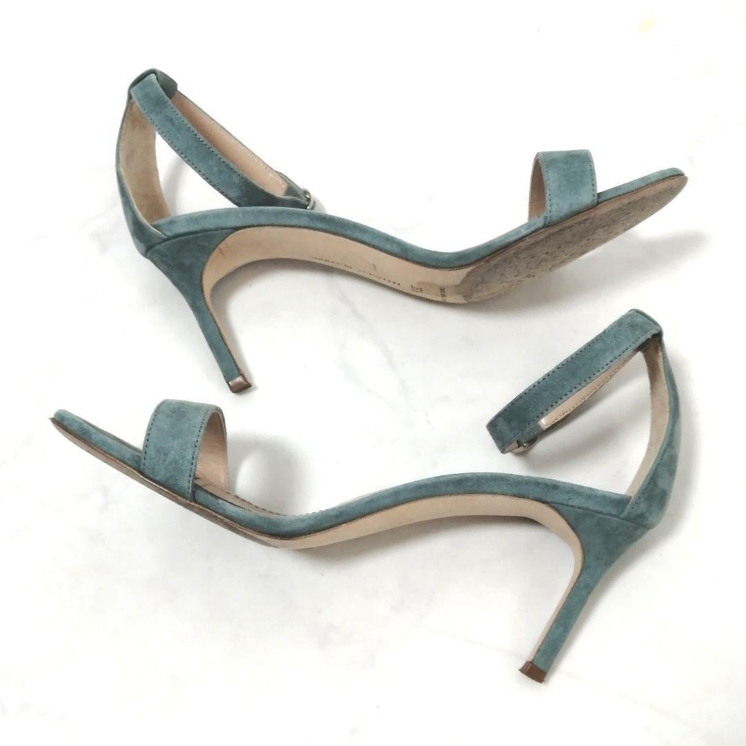 良品✨ マノロブラニク　アンクルストラップ サンダル　35 1/2　くすみブルー