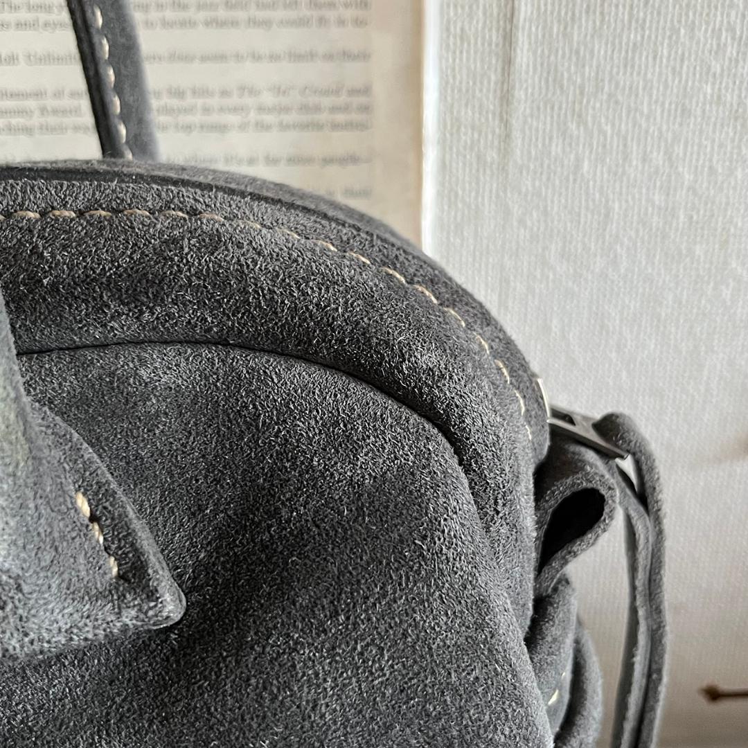 グレー スエード ボストンバッグ　kudu革ボストンバッグ　シンプル　秋冬バッグ