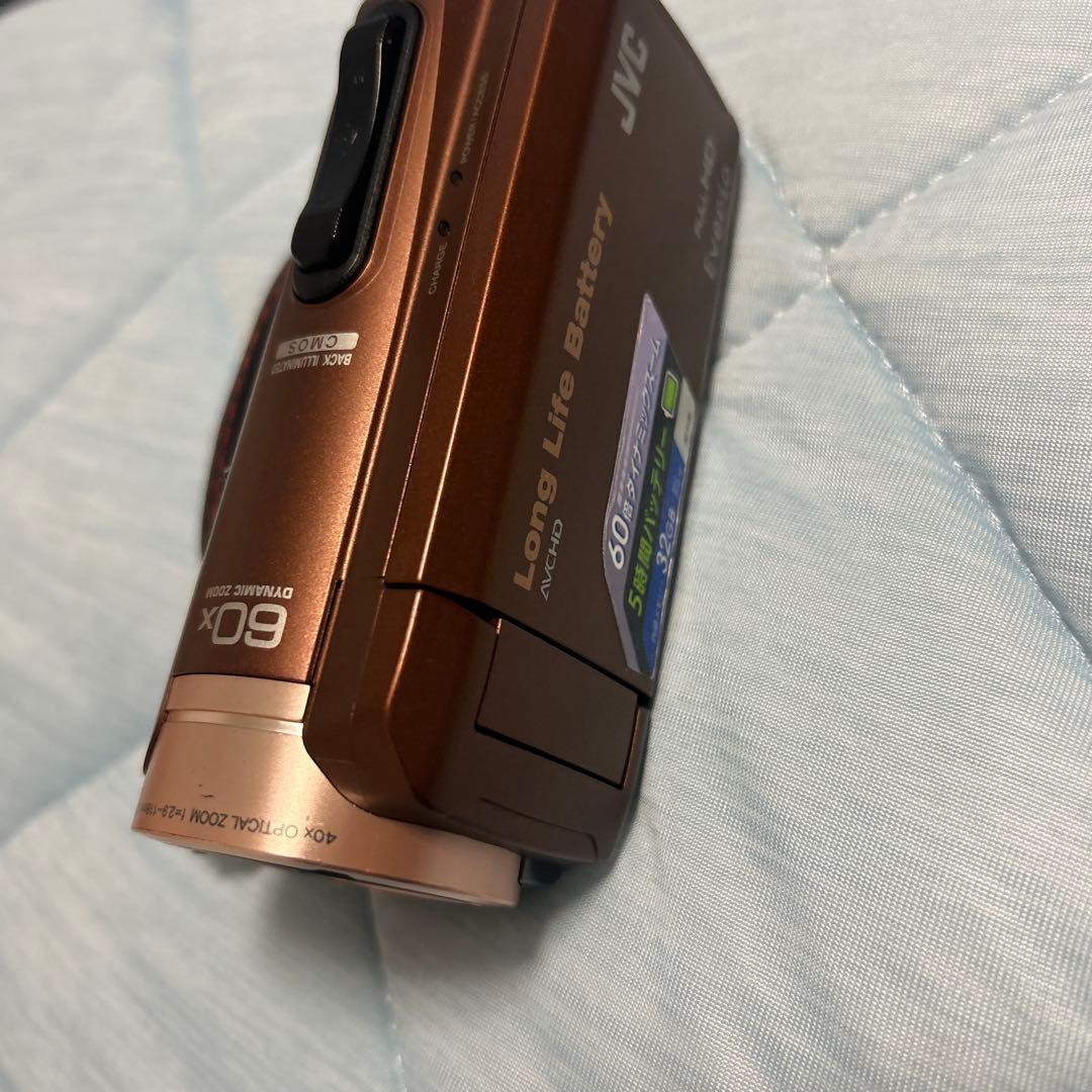 JVC GZ-E100 60倍ズーム ビデオカメラ