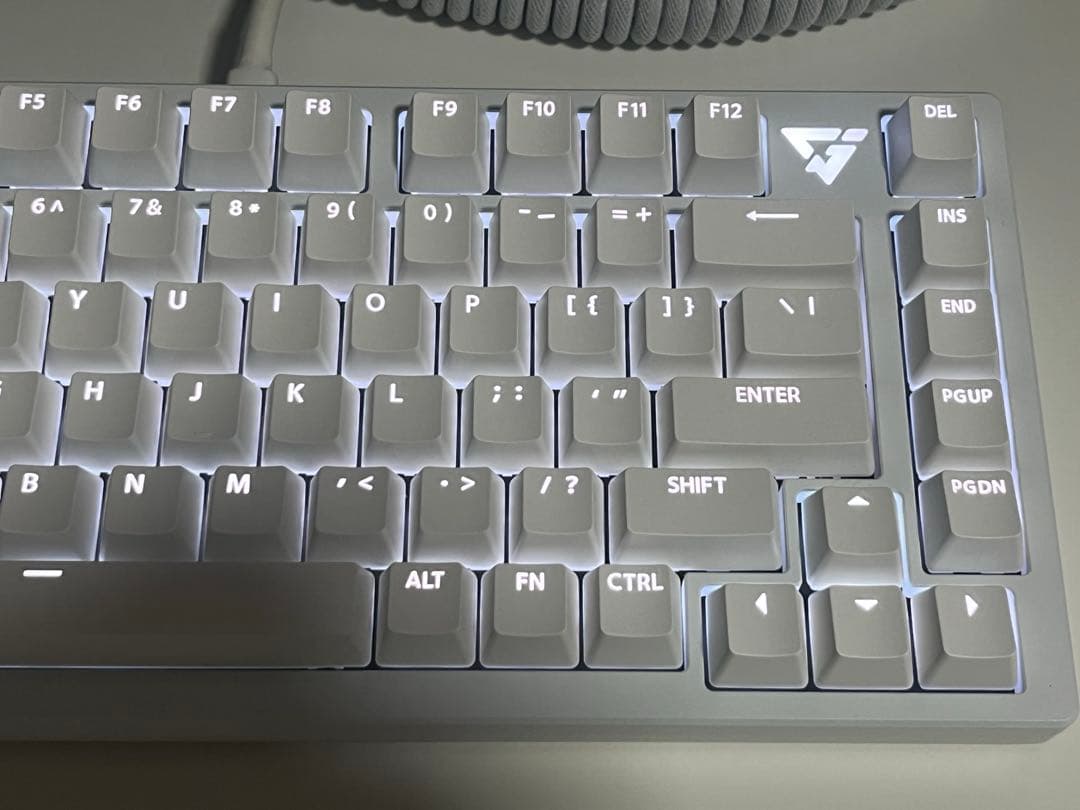 VXE ATK75 White G版