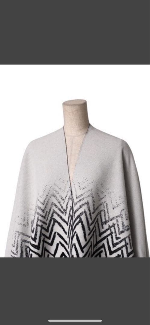 ケープ　ポンチョ　エンポリオアルマーニ