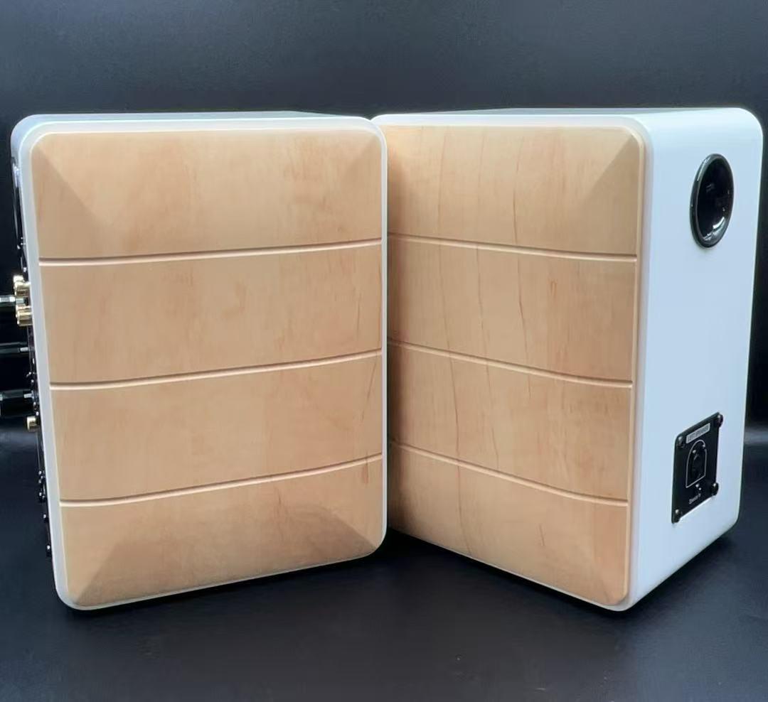 Edifier スピーカー ホワイト/ゴールド