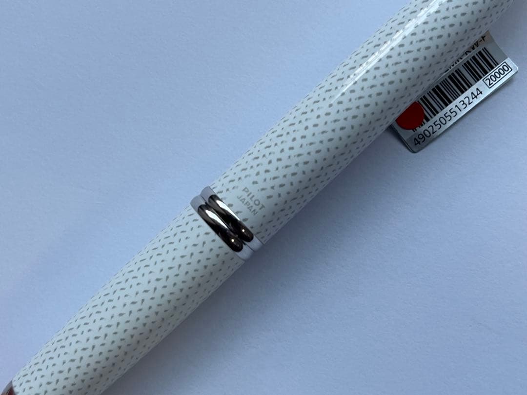 Pilot キャップレス 絣 ホワイト F 限定