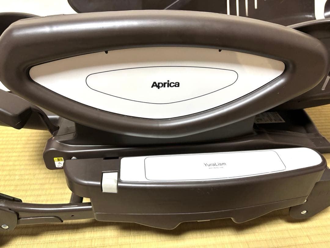 【美品】アップリカ ユラリズム オート 電動 ハイローベッド&チェア テーブル付