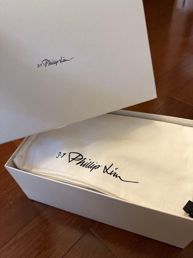 ホワイトレザー