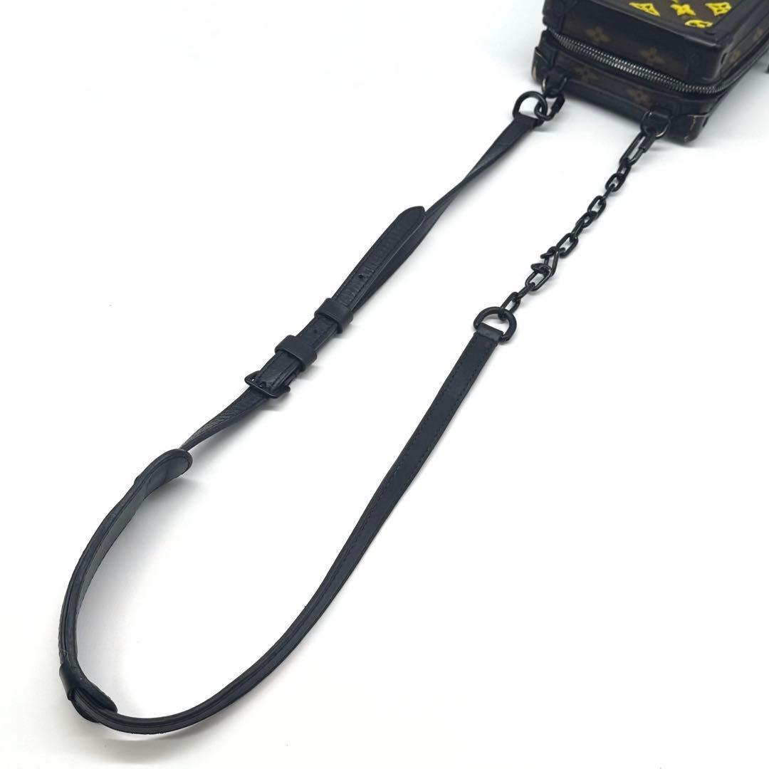 美品 ルイヴィトン モノグラム タフタージュ ソフトトランク ショルダーバッグ