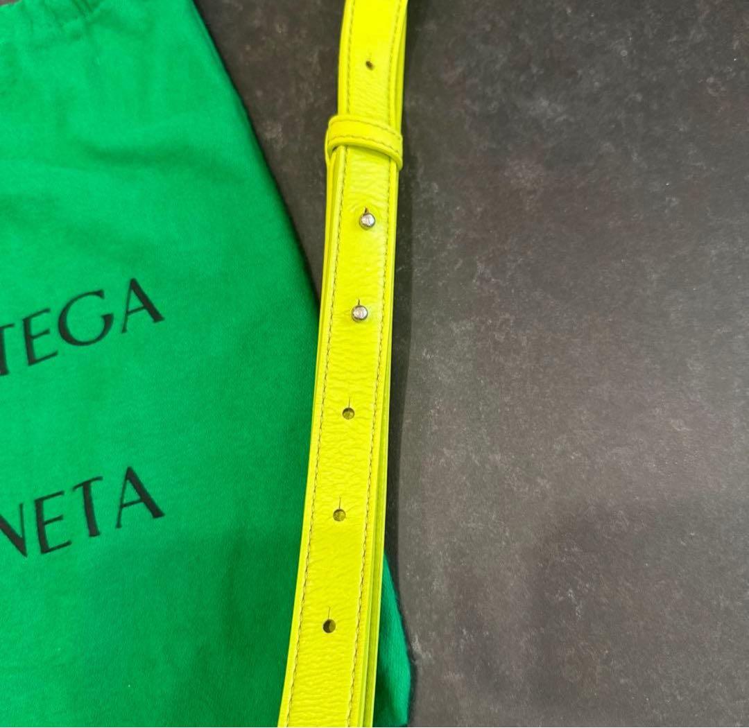 Bottega Veneta風　ネオンイエロー ショルダーバッグ