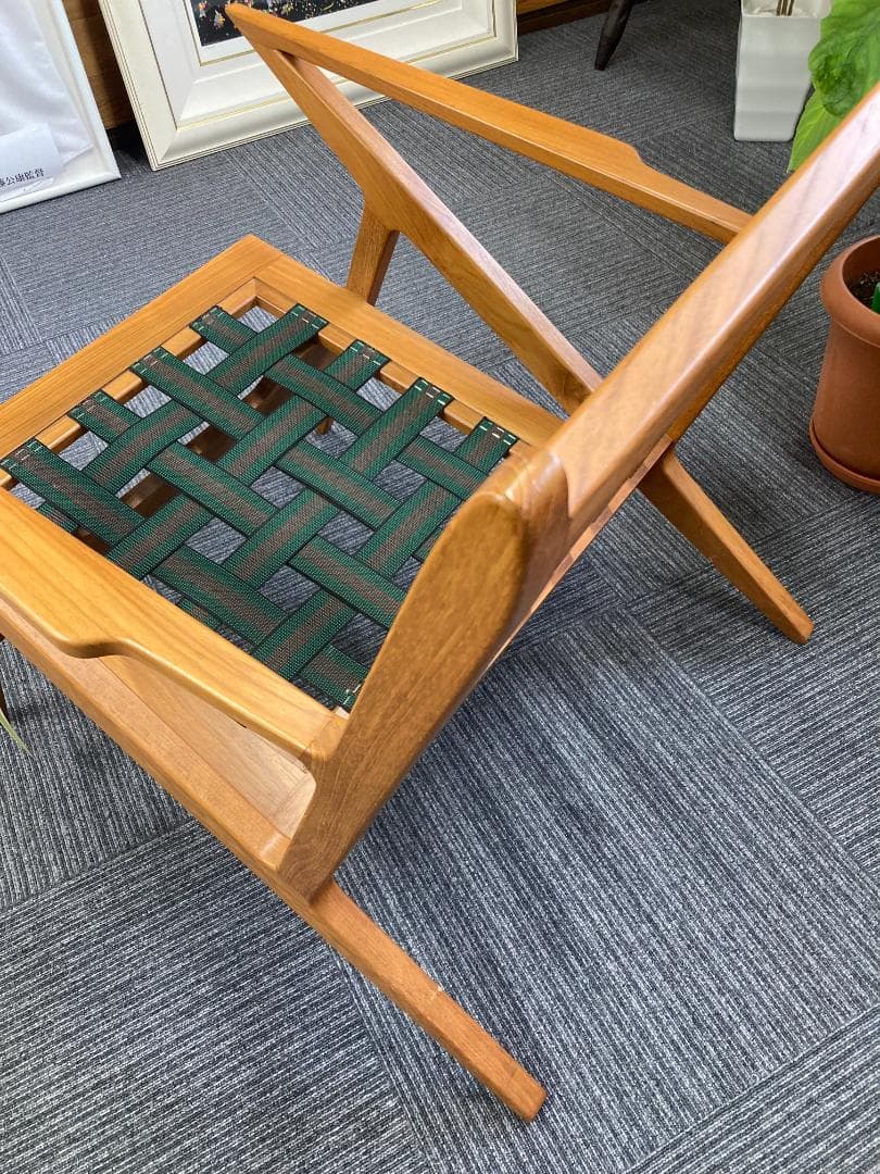 CHLOROS Triangle Arm 1-Seater Sofa クロロス