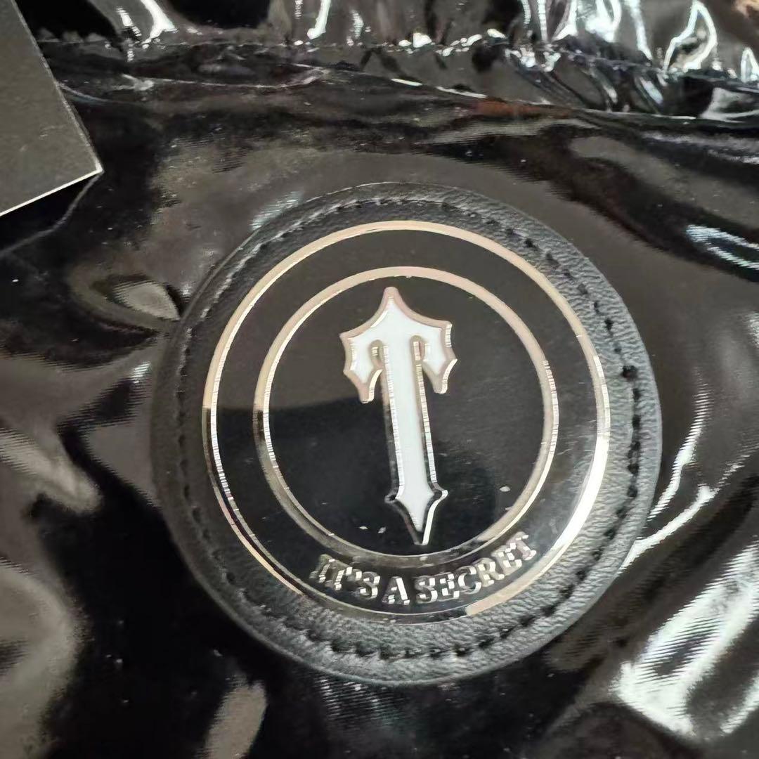 新品 TRAPSTAR 光沢ブラック ダウンジャケット Mサイズ y