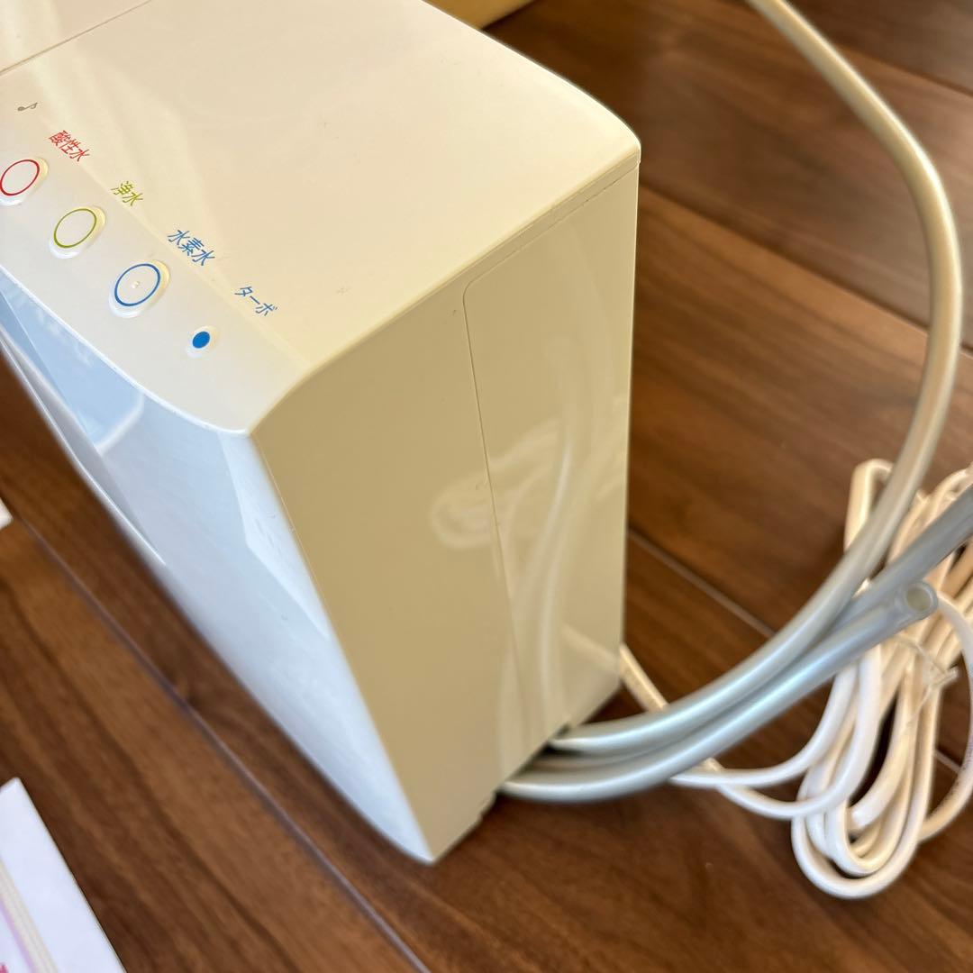 浄水器 ホワイト 取扱説明書有り