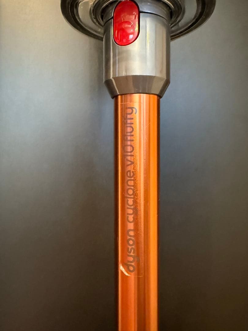 dyson cyclone V10 スティッククリーナー 充電器あり　箱付き