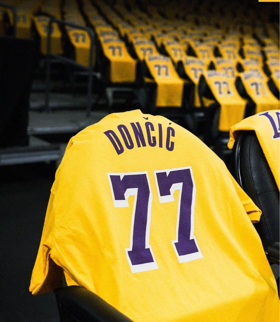 【SALE】LAKERS ルカ ドンチッチ 限定非売品Tシャツ(未使用)