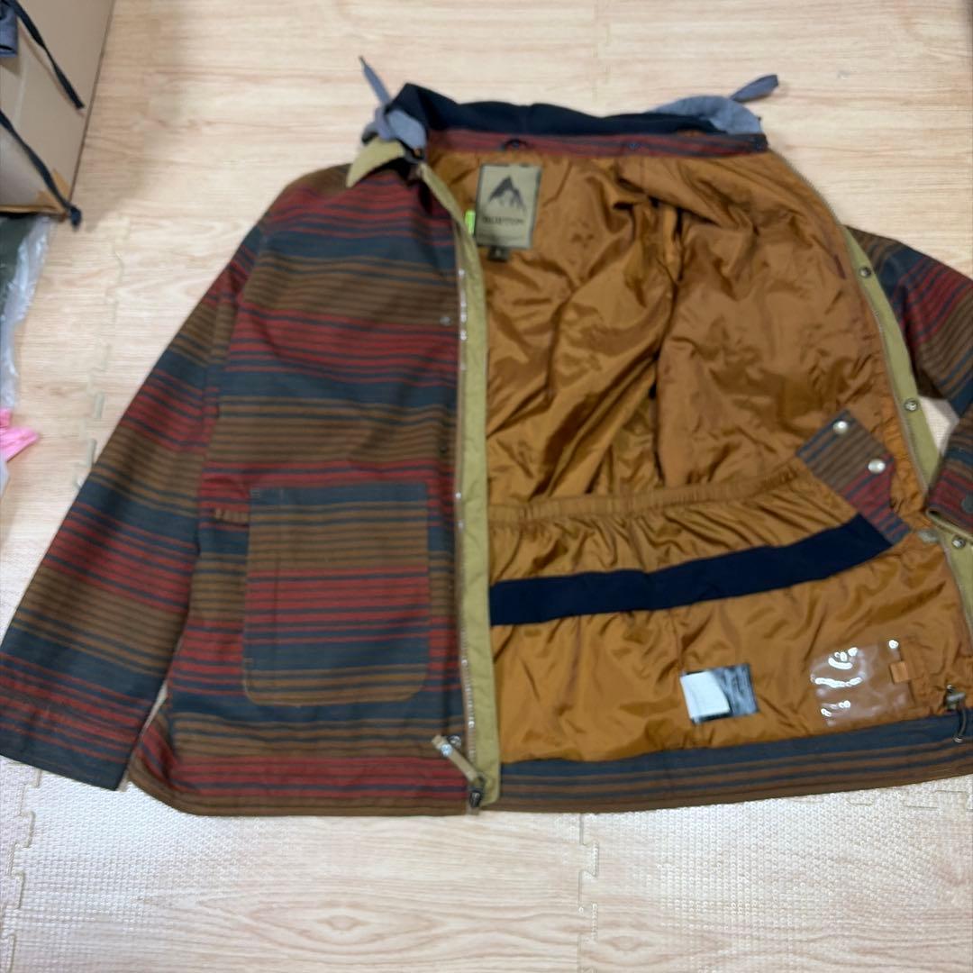 【最終値下大人気美品】BURTON 中綿フーディジャケット ボーダー柄Lサイズ