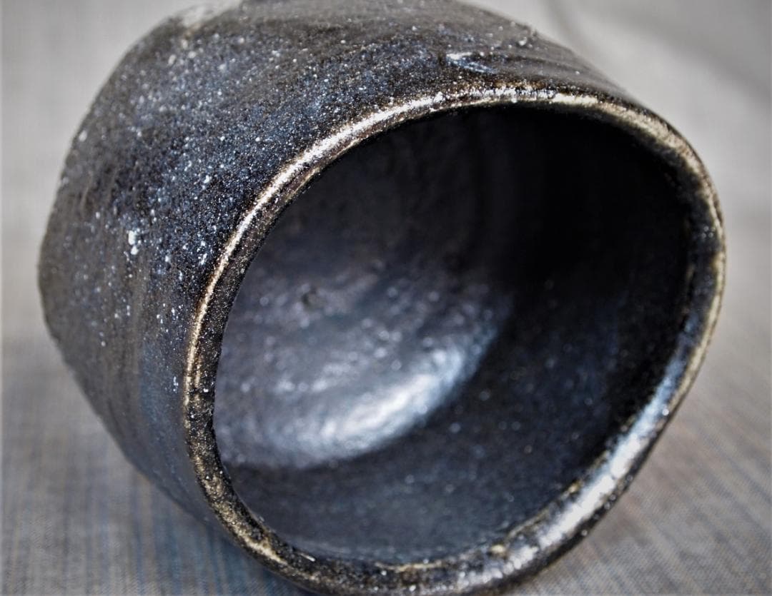 未使用★辻村塊【師＆父：辻村史朗】★引出し黒茶碗★★共箱・共布