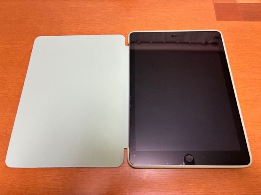 iPad 第6世代 128GB （A10）Wi-Fi モデル 美品 動作確認済