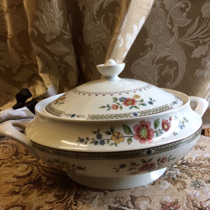 英国製   【covered vegetable】