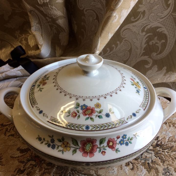 英国製   【covered vegetable】