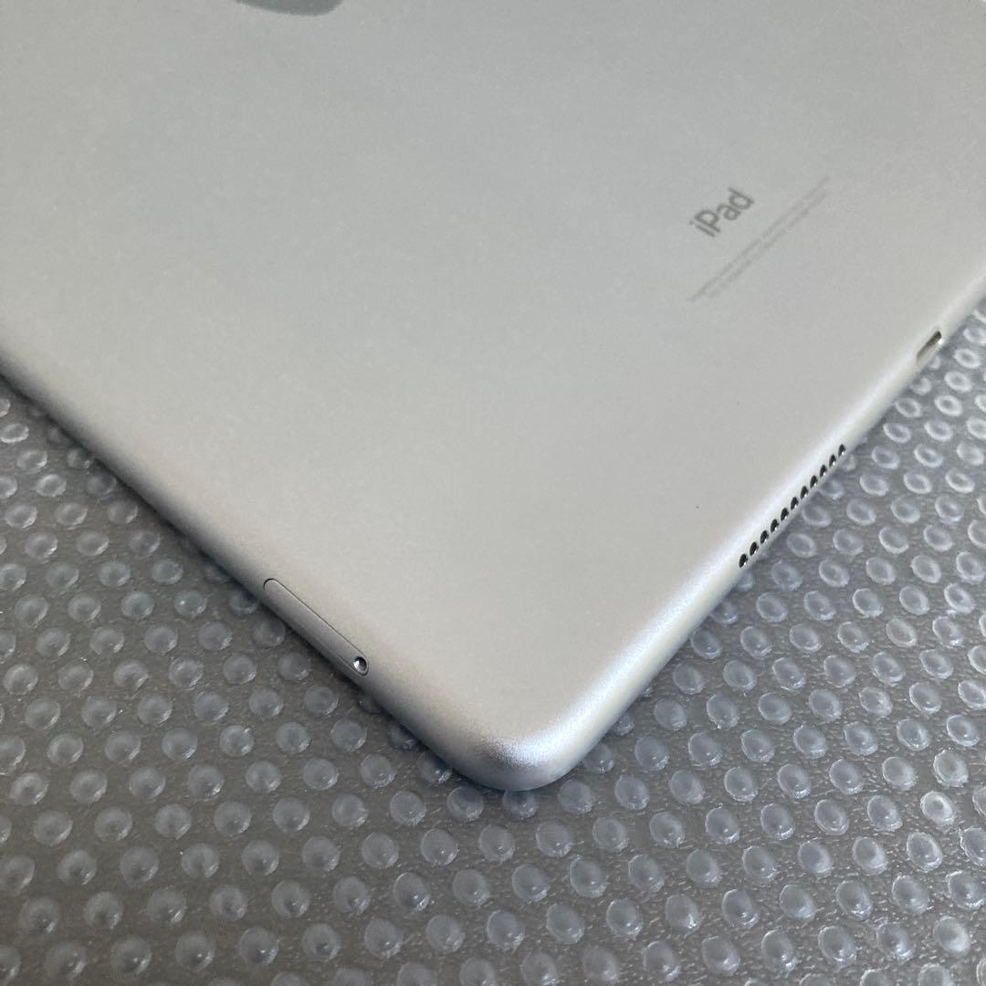 145 電池ほぼ新品☆比較的美品iPadPro64GB10.5インチSIMフリー