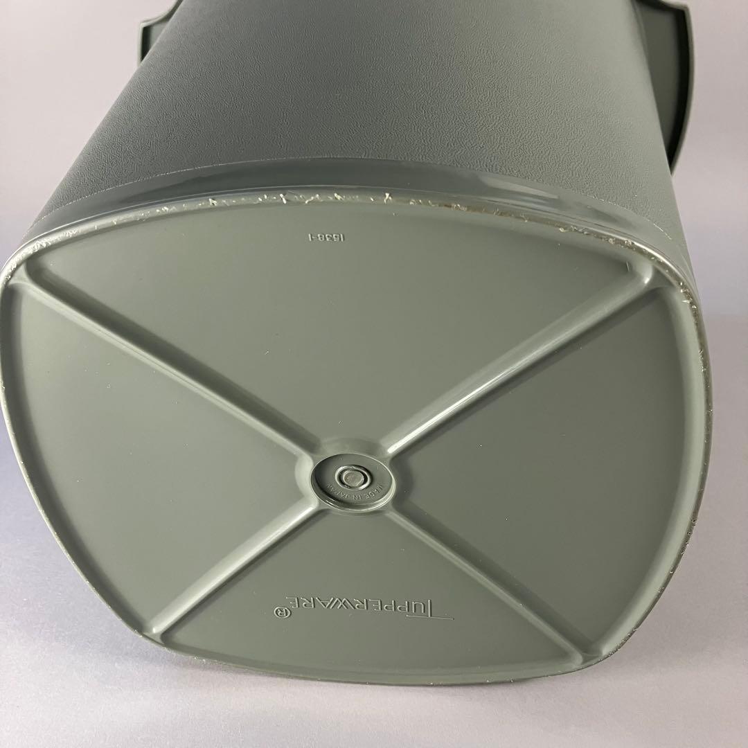 タッパーウェア マキシクイーンデコレーター(11000ml) 本体のみ２点セット