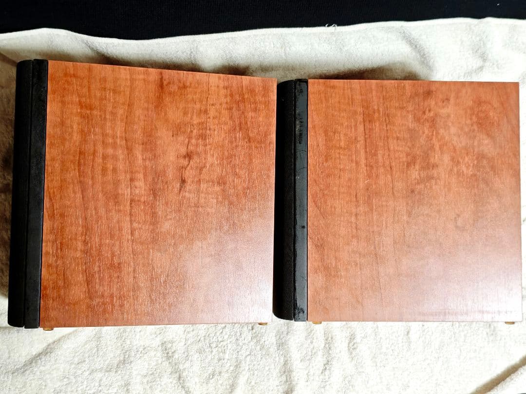 良品 Bowers & Wilkins B&W 686 ブックシェルフスピーカー