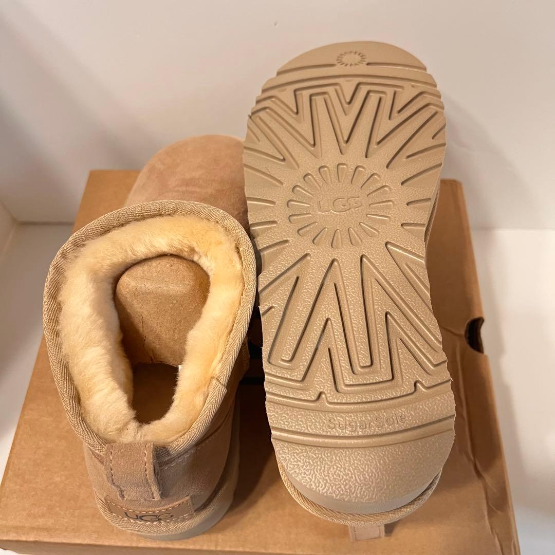 UGG【アグ】クラシック ウルトラミニプラットフォーム 3㎝ サンド 25㎝