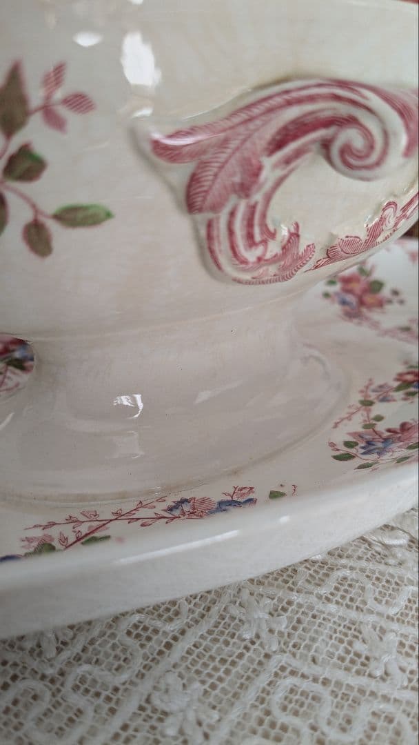 サルグミンヌ BERTHA ソーシエール 花柄 フランス