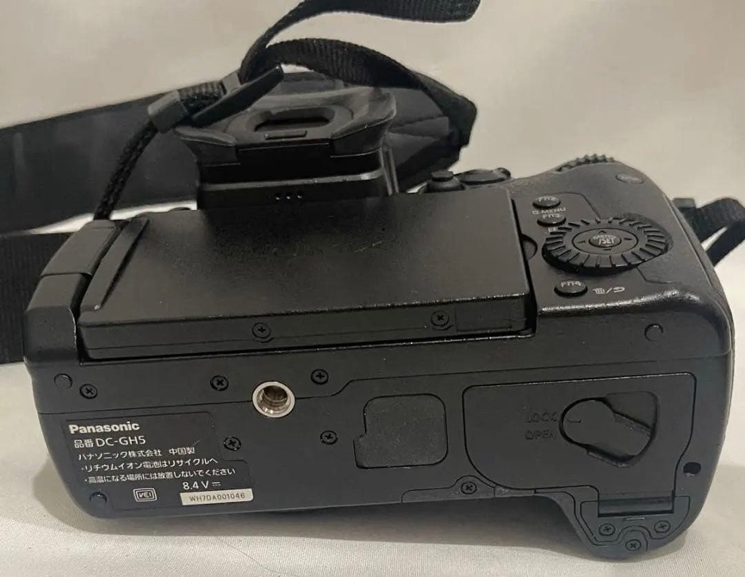 Panasonic LUMIX DC-GH5 デジタルカメラ ボディ 4K対応