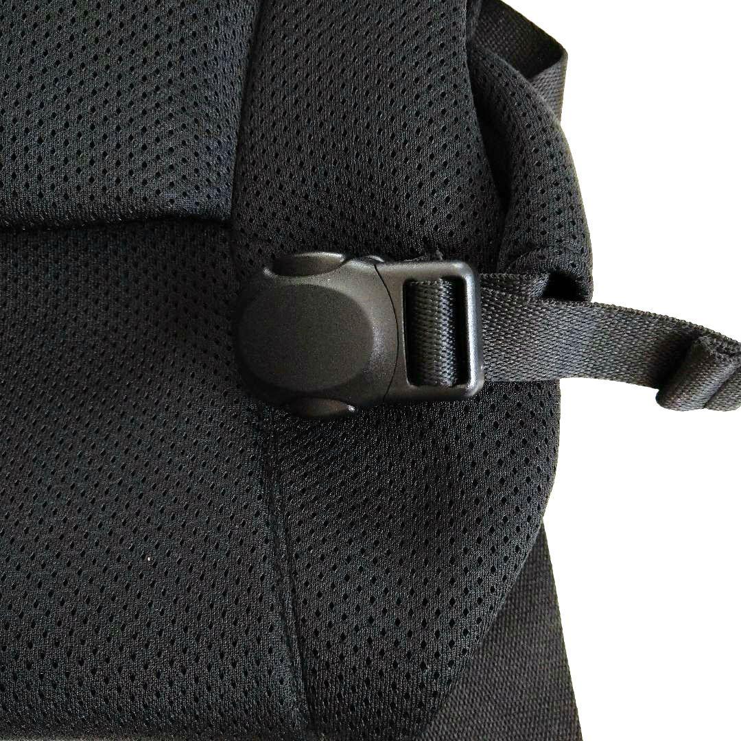 Pittorestk ピトレスク ベビーキャリア ファースト　ブラック　抱っこ紐