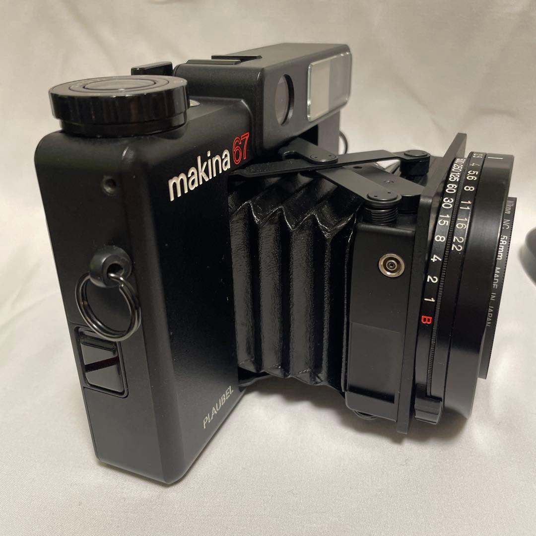 フィルムカメラ PLAUBEL makina67 NIKKOR 1:2.8 80mm