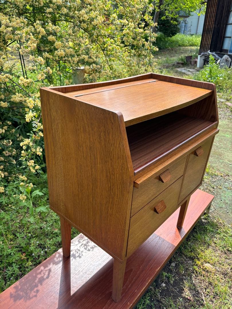 unico(ウニコ)  (クルト) ドレッサー