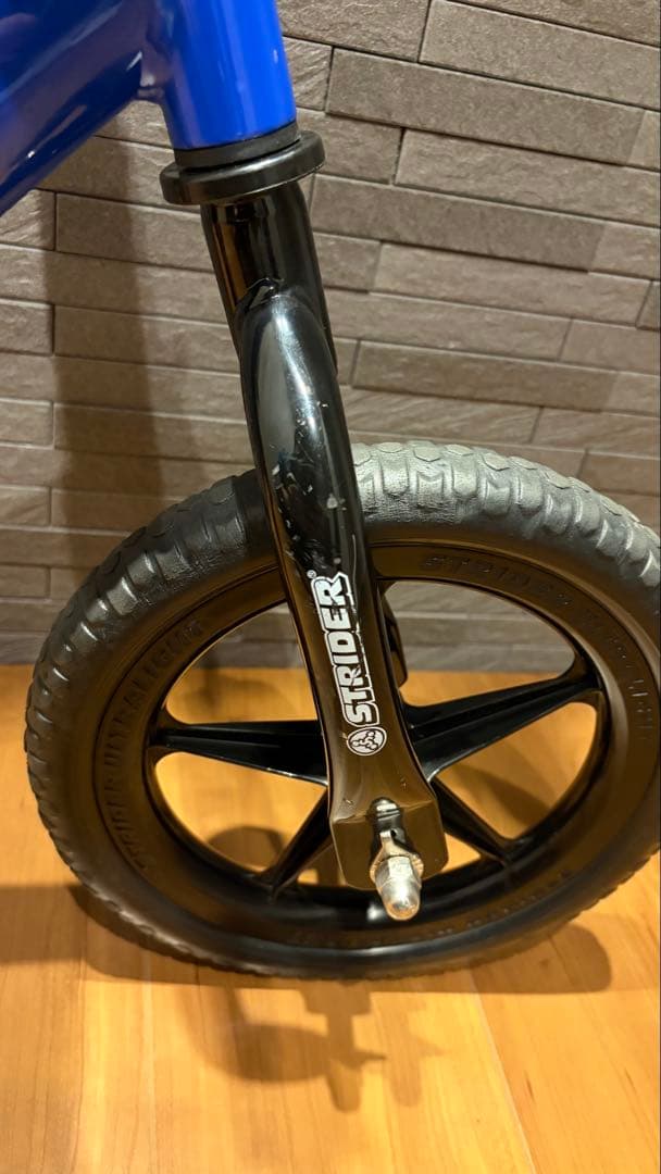 ★【断捨離中】なつ★　ストライダー スポーツモデル 12インチ 青　ブルー