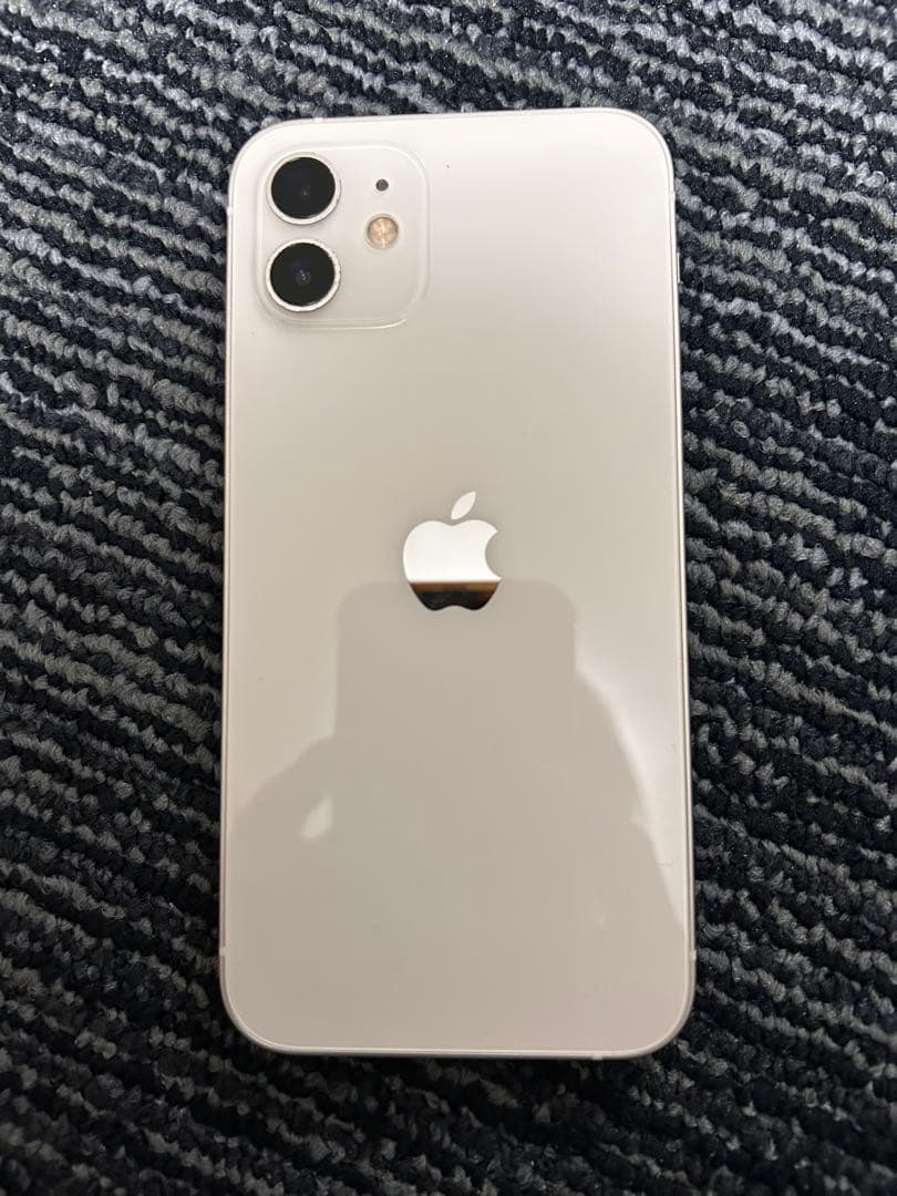 Apple iPhone 12 ホワイト 本体　64gb SIMフリー