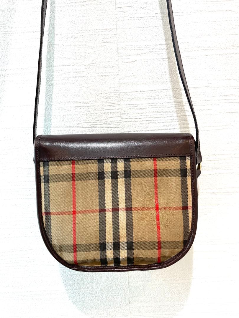 バーバリー　BURBERRY ポケットバック　ショルダーバッグ