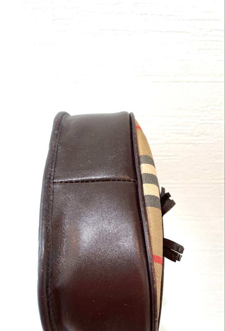 バーバリー　BURBERRY ポケットバック　ショルダーバッグ