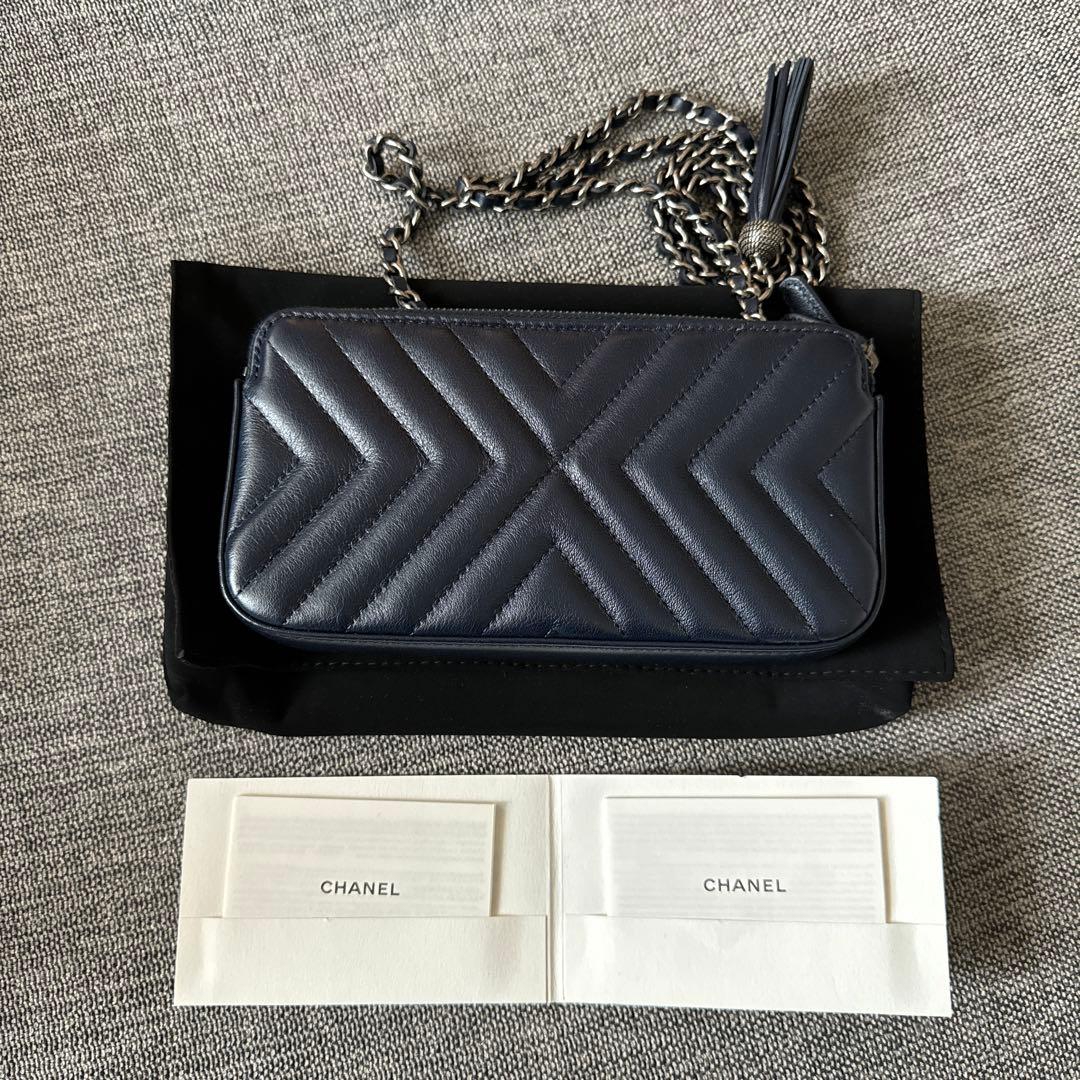 CHANELチェーンウォレット